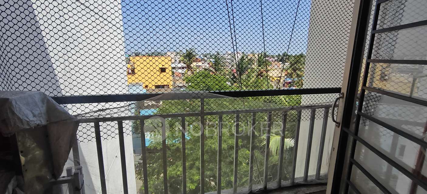 2 BHK Flat In Akriti Adheshwar Apartments, Sembakkam For Sale  In Sembakkam