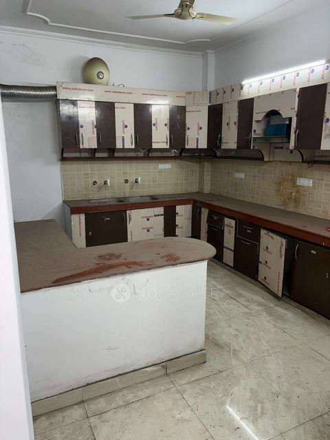 4+ BHK House For Sale  In Beta Ii