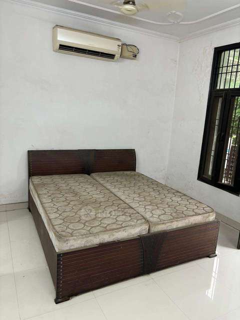 4+ BHK House For Sale  In Beta Ii