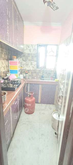 4+ BHK Flat In Standalone For Sale  In Karol Bagh
