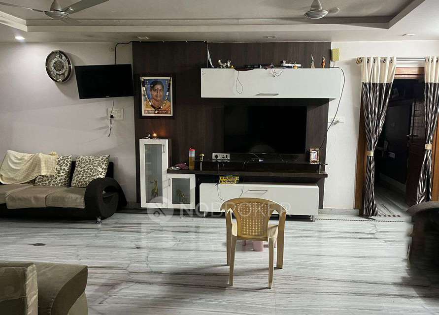 4+ BHK Flat For Sale  In Attapur