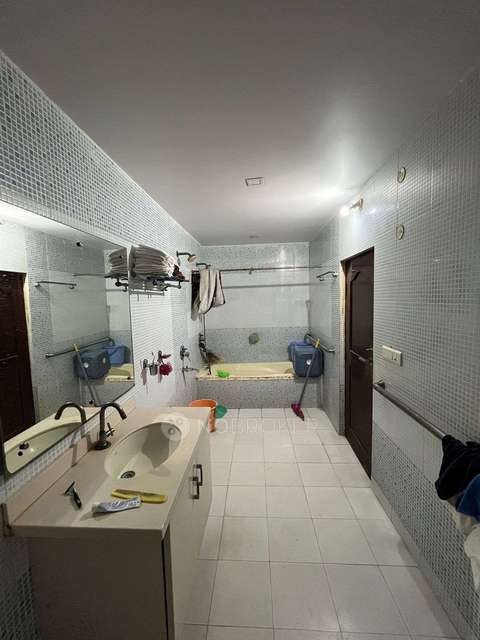 4+ BHK Flat For Sale  In Attapur