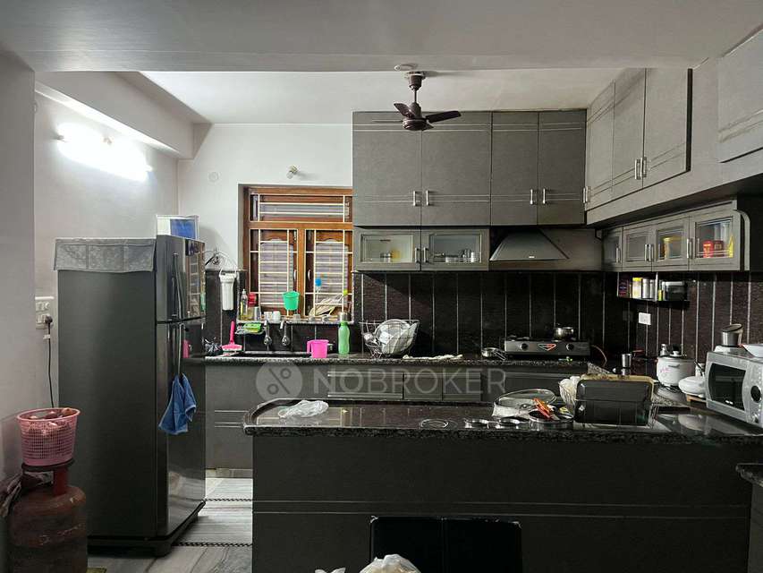 4+ BHK Flat For Sale  In Attapur