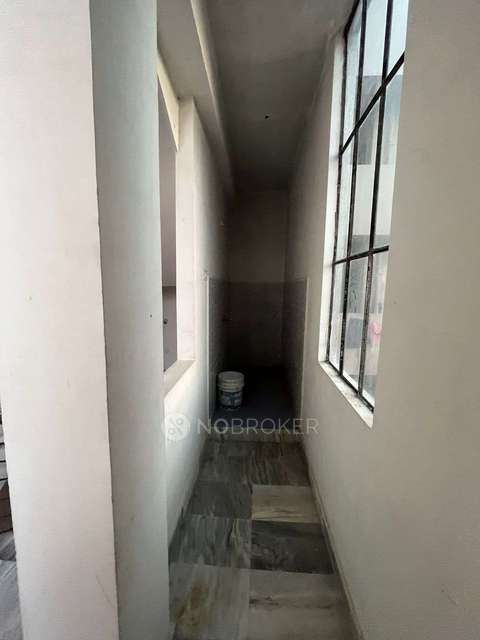 4+ BHK Flat For Sale  In Attapur