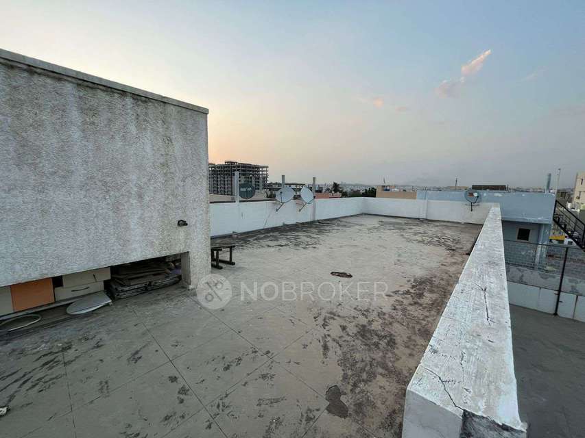 4+ BHK Flat For Sale  In Attapur