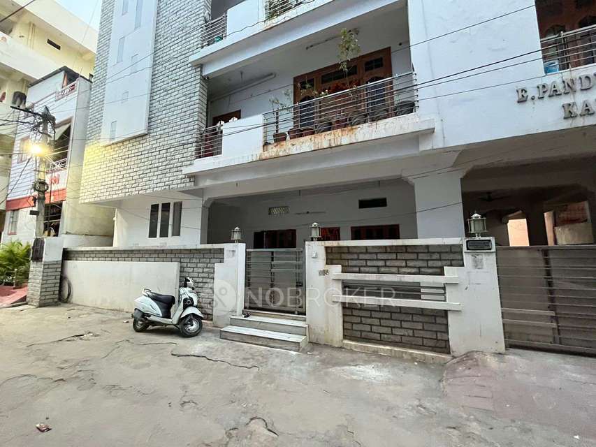4+ BHK Flat For Sale  In Attapur