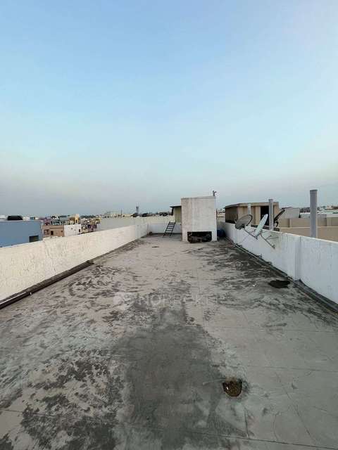 4+ BHK Flat For Sale  In Attapur