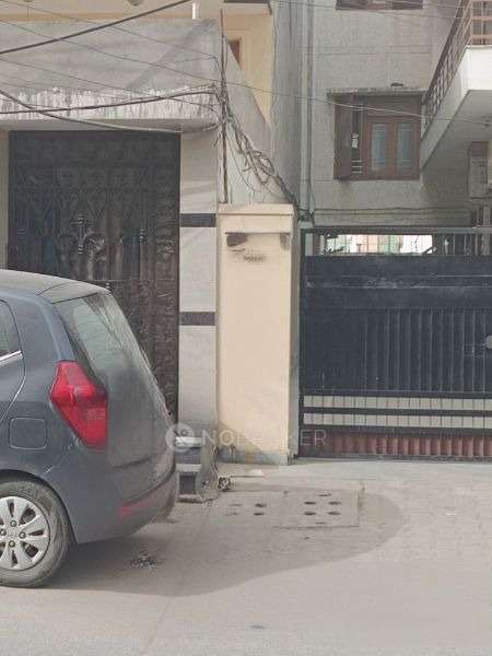 1 RK Flat for Rent  In  Mianwali Colony