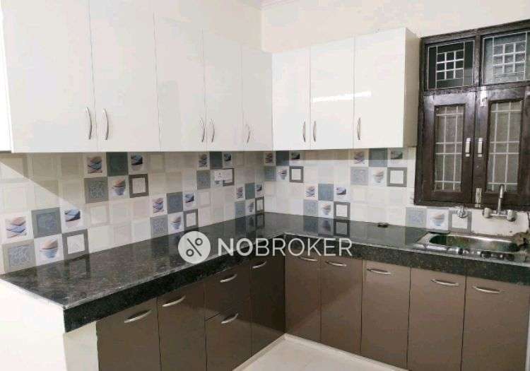 4+ BHK Flat For Sale  In Mayur Vihar,