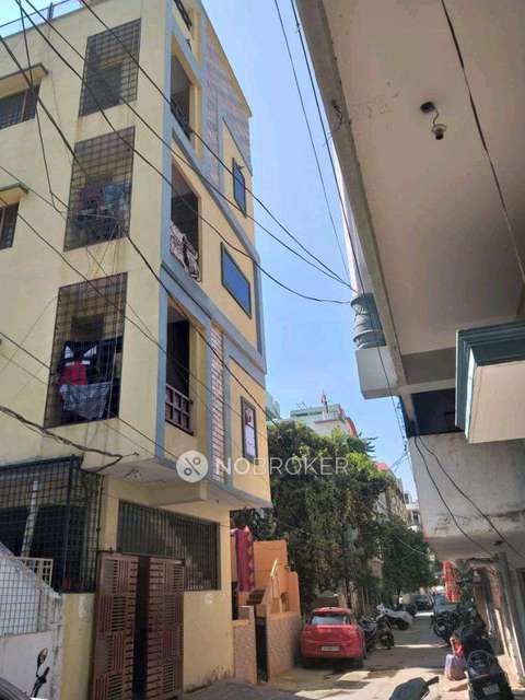 4+ BHK Flat For Sale  In Kondapur