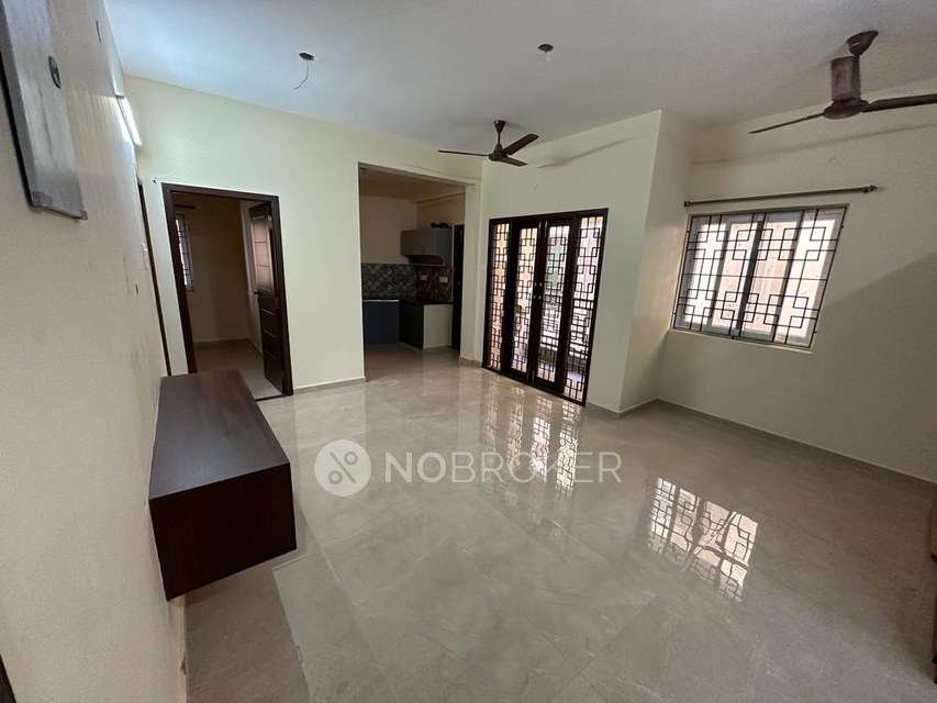 2 BHK Flat In Grand Vista for Rent  In Sholinganallur