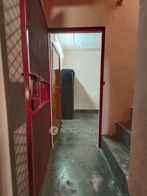 PG for Girls in Pitam Pura