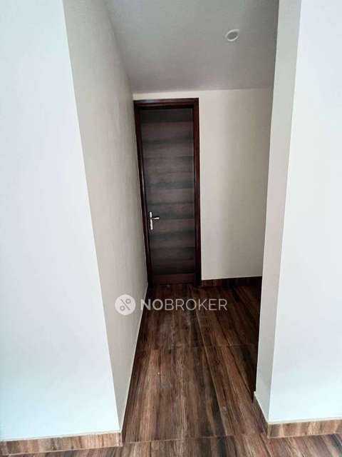 3 BHK Flat In Standalone Building   For Sale  In Rana Pratap Bagh