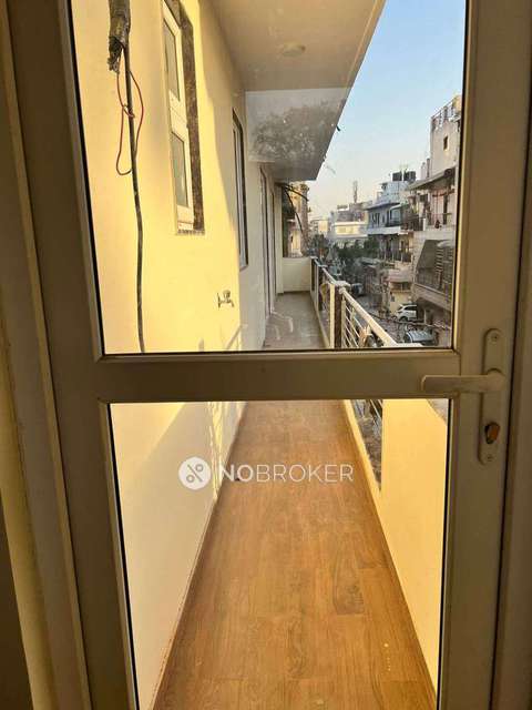 3 BHK Flat In Standalone Building   For Sale  In Rana Pratap Bagh