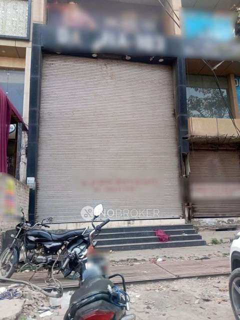 Office Space in West Model Town, Ghaziabad for sale 