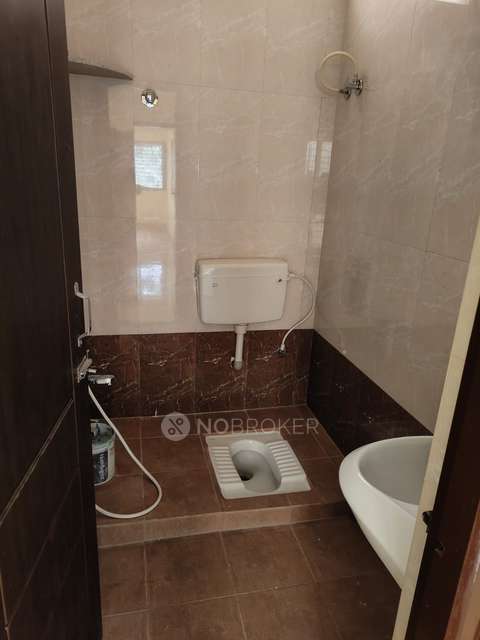 2 BHK Flat In Sri Kandan For Sale  In Perungudi