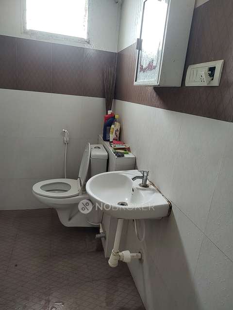 2 BHK Flat In Btd Esplanade For Sale  In Perumbakkam