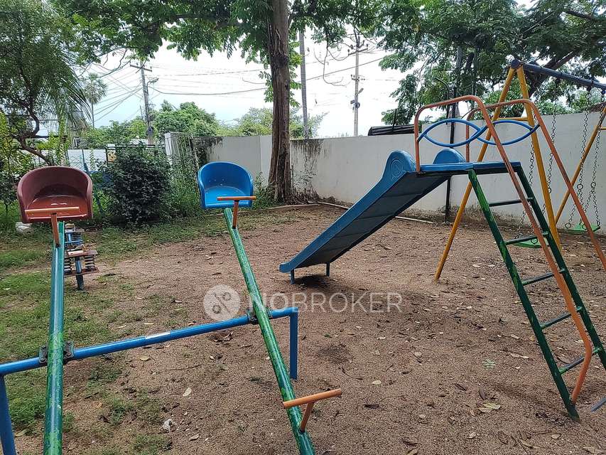 2 BHK Flat In Btd Esplanade For Sale  In Perumbakkam