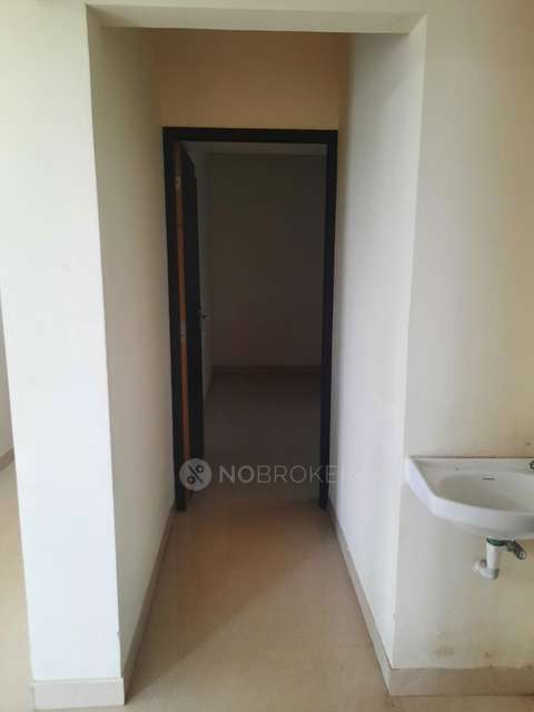 2 BHK Flat In Priyanka Appartments, Thoraipakkam For Sale  In Mettukuppam