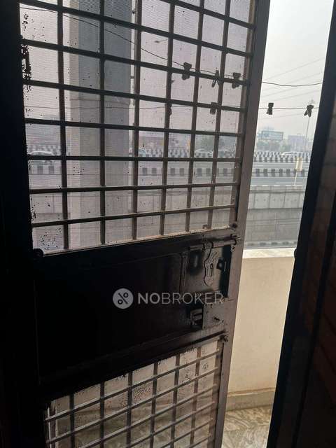 3 BHK Flat In Standalone Building  For Sale  In Pratap Vihar