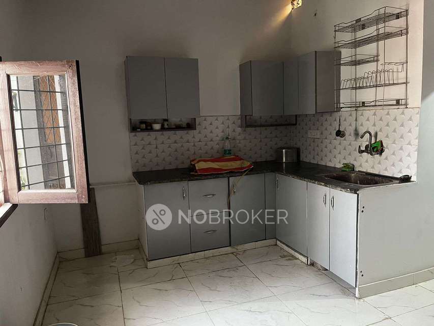 3 BHK Flat In Standalone Building  For Sale  In Pratap Vihar