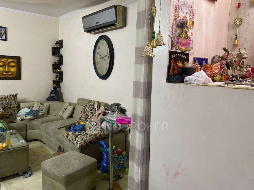 2 BHK Flat In Standalone Building  For Sale  In Karam Pura