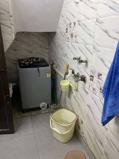 2 BHK Flat In Standalone Building  For Sale  In Karam Pura