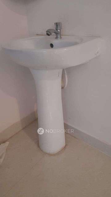 2 BHK Flat In Sri Vinayaka Towers For Sale  In Rendlagadda