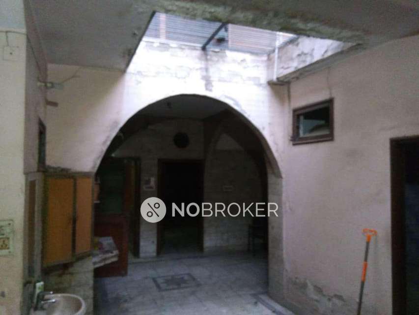 4+ BHK Flat For Sale  In Krishna Nagar