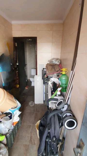 2 BHK Flat In Rwa Parmanand For Sale  In Mukherjee Nagar