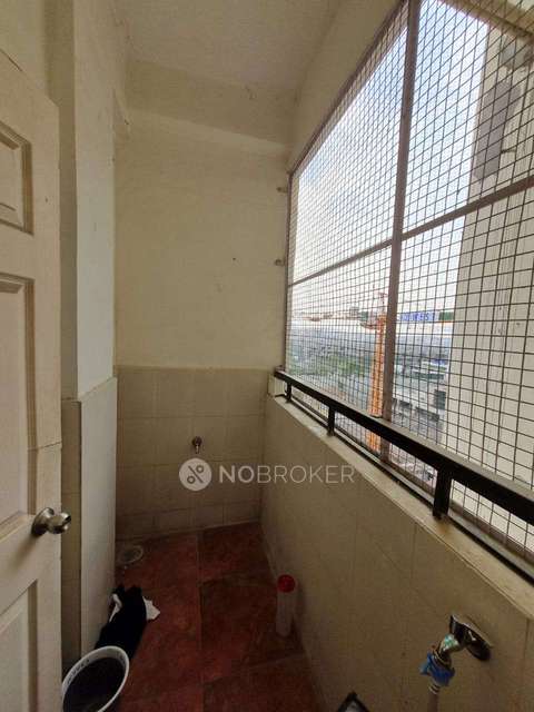 2 BHK Flat In Maithry Signature For Sale  In Nalagandla