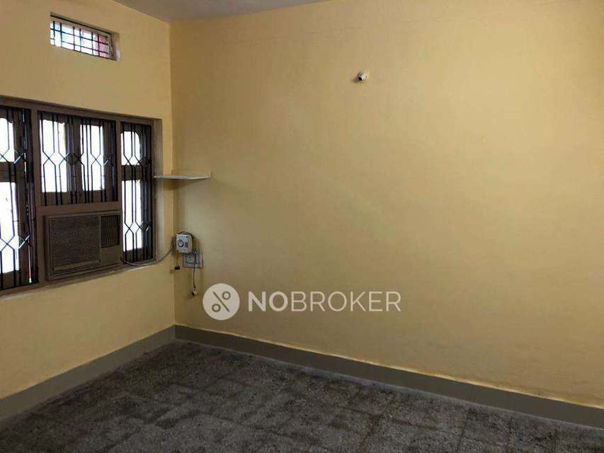 2 BHK Flat In Saraka Sadhan Apartment For Sale  In Erragadda