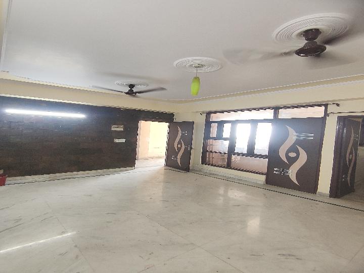 Supertech Rameshwar Orchid Kaushambi Rent WITHOUT BROKERAGE Semi