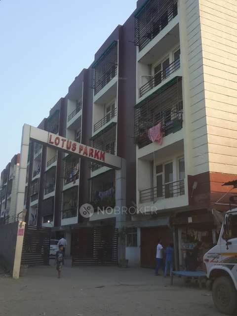 1 BHK Flat In Lotus Park Apartment For Sale  In Surajpur