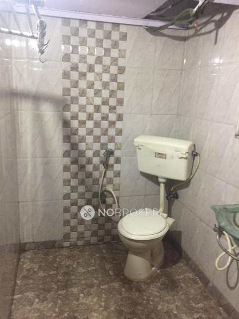 2 BHK Flat In Pooja Sahyog Chs For Sale  In Thane West