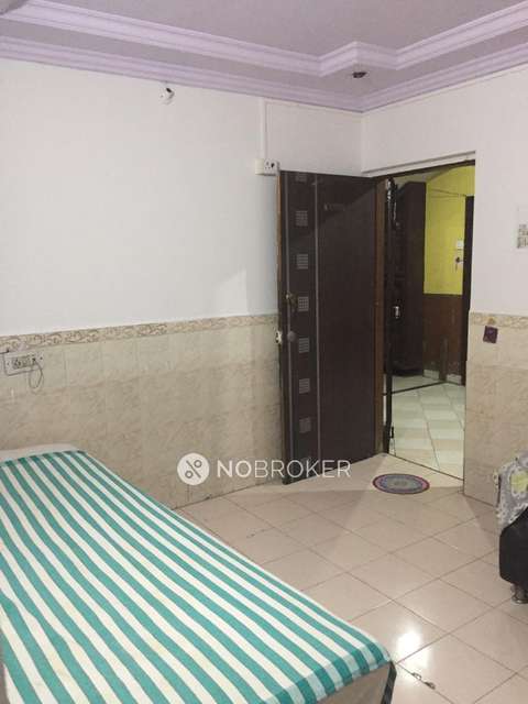 2 BHK Flat In Pooja Sahyog Chs For Sale  In Thane West