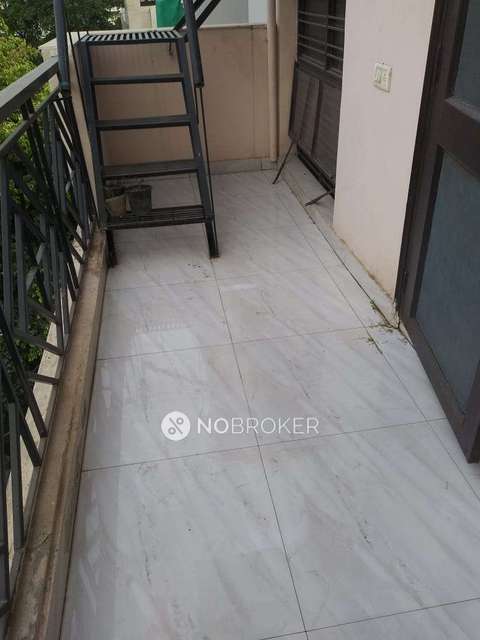 2 BHK Flat for Rent  In Sector 40