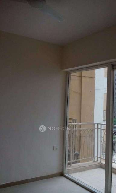 2 BHK Flat In Mahagun Mywoods for Rent  In Sector 16c
