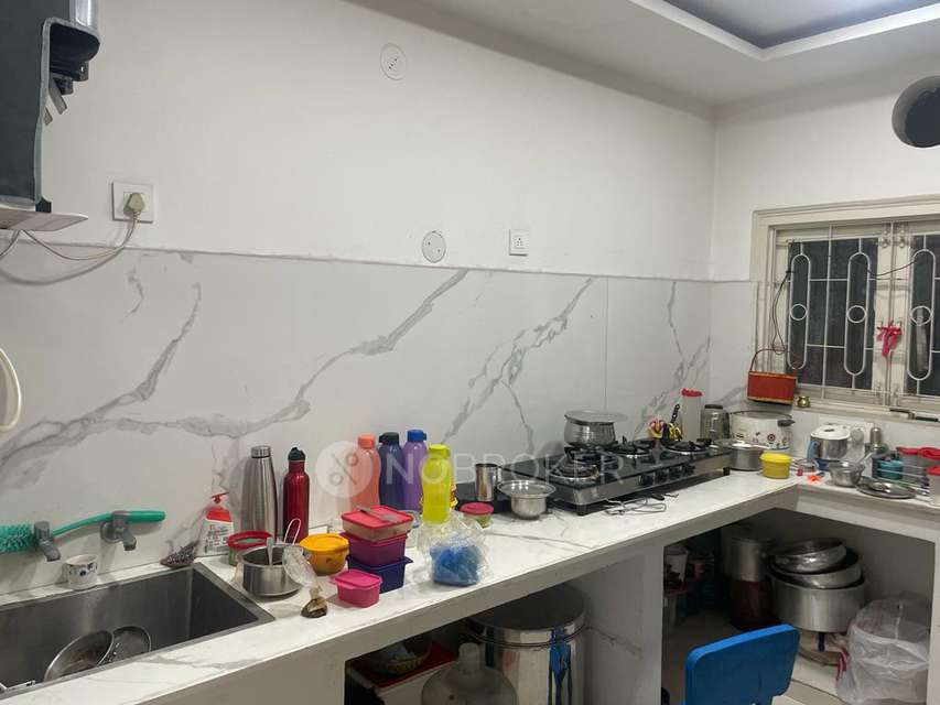 2 BHK Flat In Sree Anusha Estates, Shapur Nagar For Sale  In Qutubullapur