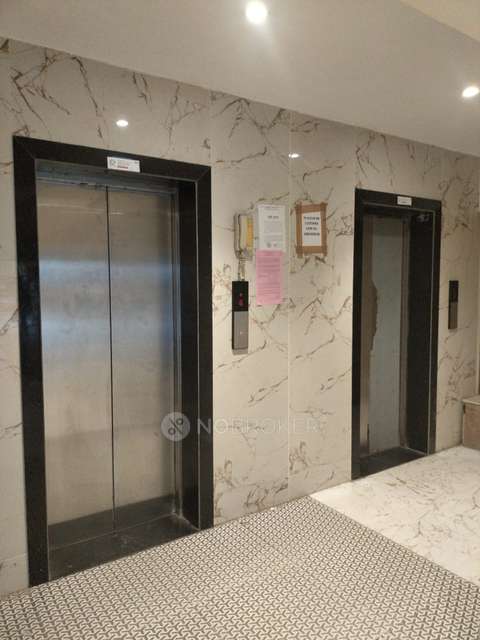 1 BHK Flat In Nasar Association For Sale  In Andheri West