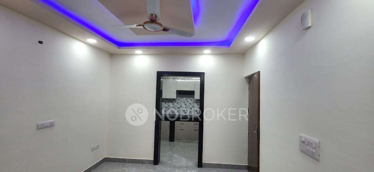 3 BHK Flat For Sale  In Govindpuri