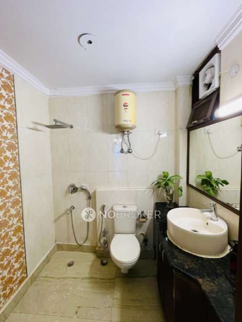 3 BHK Flat In Standalone Building  For Sale  In Gautam Nagar