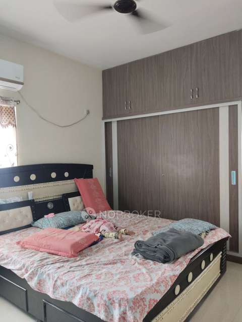 2 BHK Flat In Arundathi Arcade Mallapur, Nacharam For Sale  In Mallapur