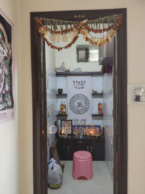 2 BHK Flat In Arundathi Arcade Mallapur, Nacharam For Sale  In Mallapur