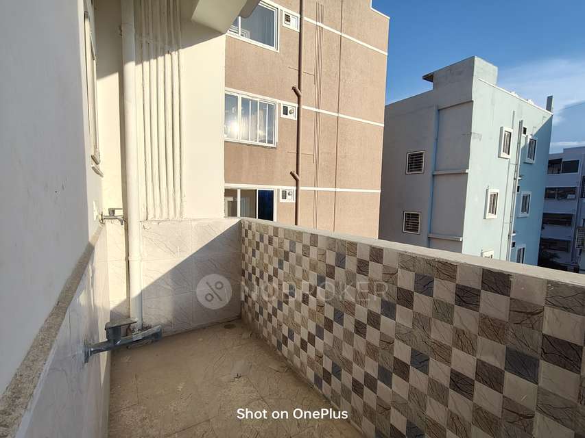 3 BHK Flat In Hanu Park View For Sale  In Simhapuri Colony