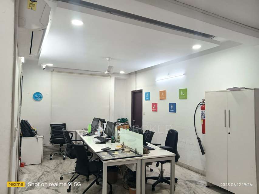 3 BHK Flat In Shreyas Apartment For Sale  In Kondapur