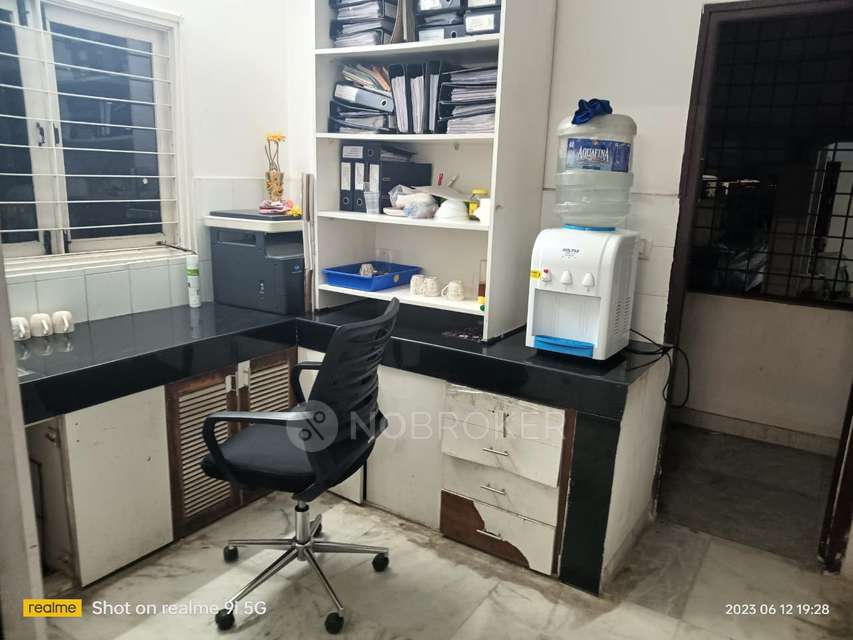 3 BHK Flat In Shreyas Apartment For Sale  In Kondapur