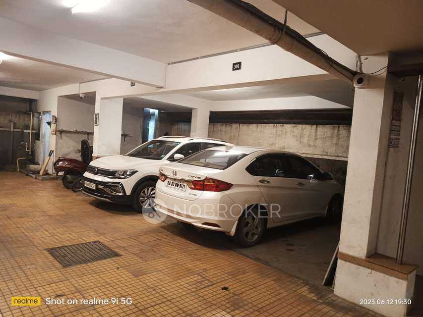 3 BHK Flat In Shreyas Apartment For Sale  In Kondapur