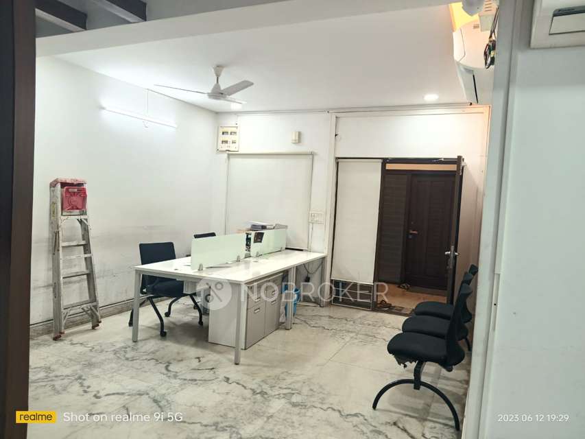 3 BHK Flat In Shreyas Apartment For Sale  In Kondapur