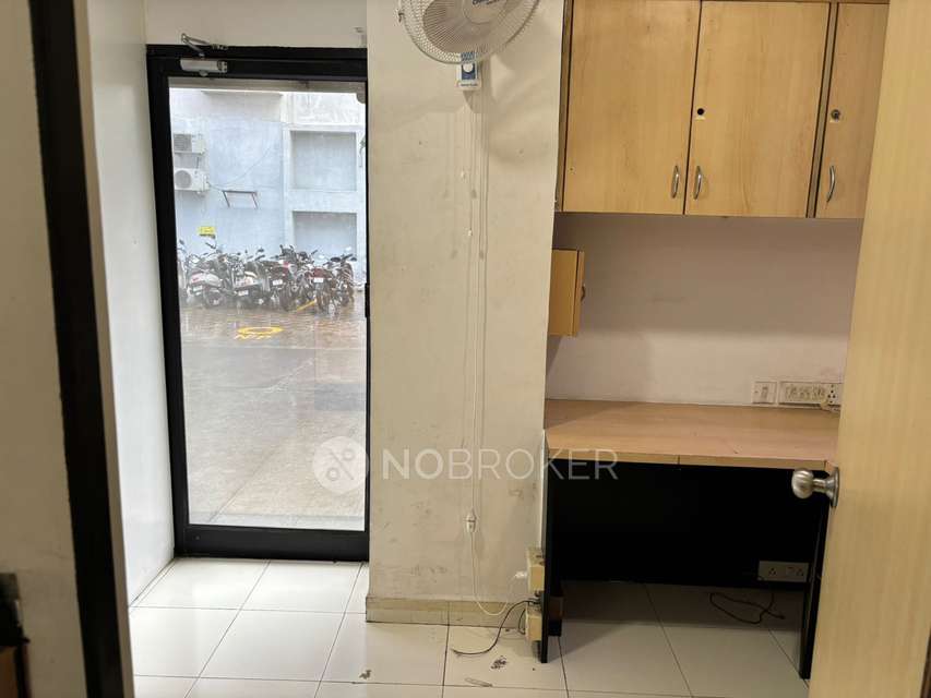 Office Space in Senapati Bapat Road, Pune for Rent 